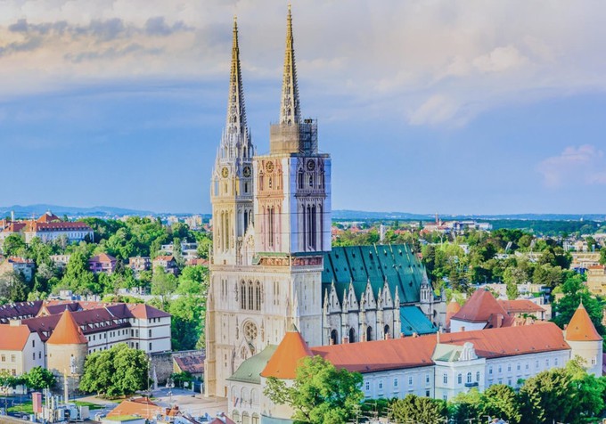 Otvorena mrežna stranica zagrebačke katedrale